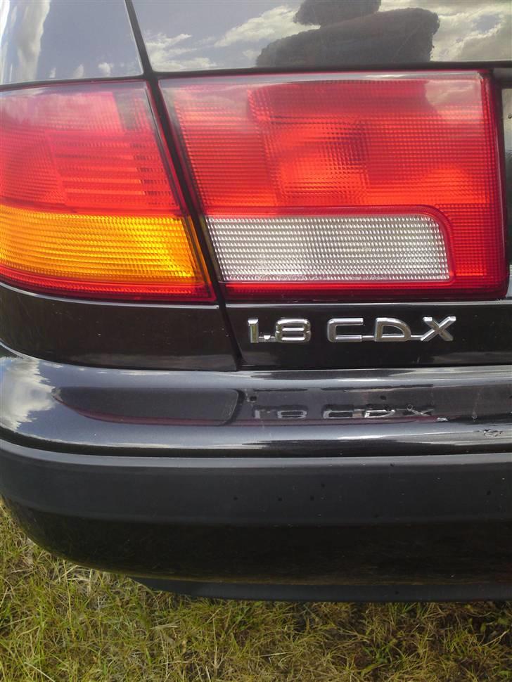 Toyota Carina E 1.8 CDX 16v - Er der nogen der ved helt præcis hva CDX er ???  billede 4