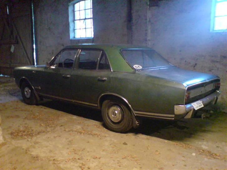 Opel Commodore A 4drs billede 13