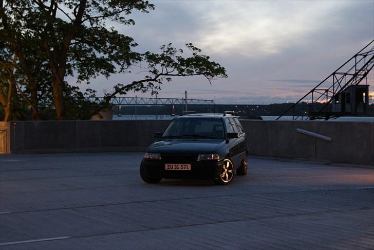 Opel Astra F Caravan Skrottet billede 1