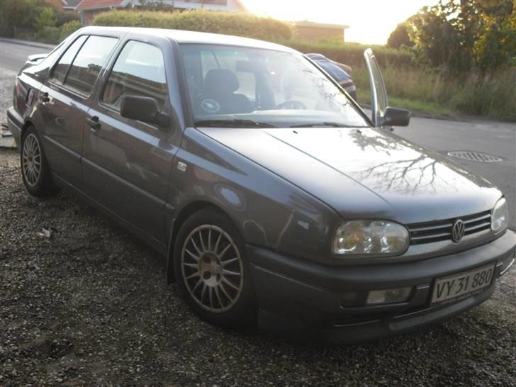 VW Vento 1,9 TDI projekt - lige kommet hjem ikke vasket  billede 4