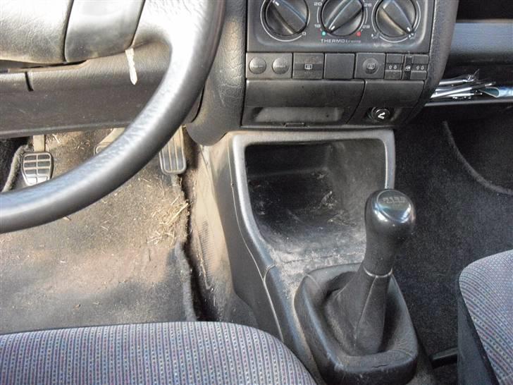 VW Vento 1,9 TDI projekt - her kan man måske se hva jeg menere med han ikke kig op i den  billede 10