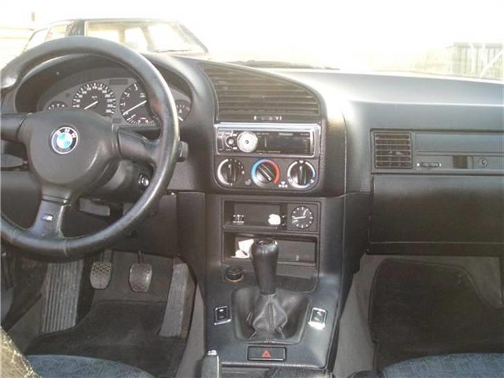 BMW E36 325i Coupé  Solgt    billede 10