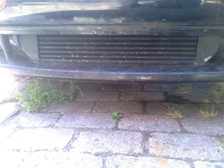 Nissan 100NX 2.0 TURBO(SOLGT) - Intercooleren som er blevet malet sort. billede 8