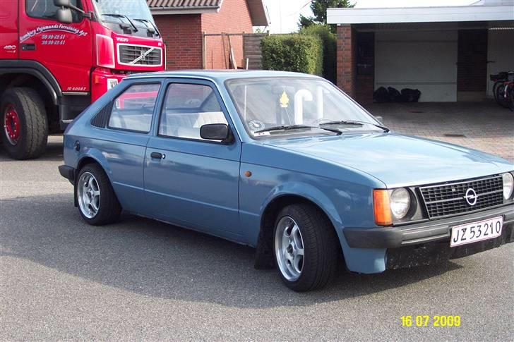 Opel kadett D 1,2 billede 2