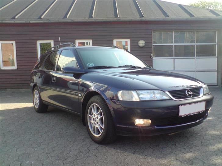 Opel Vectra B 2,5 V6 - Tågelygter... ENDELIG! :D billede 4