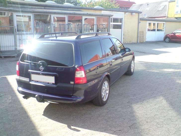 Opel Vectra B 2,5 V6 - Mangler bare lige en Irmscher Hækving på toppen.... billede 10