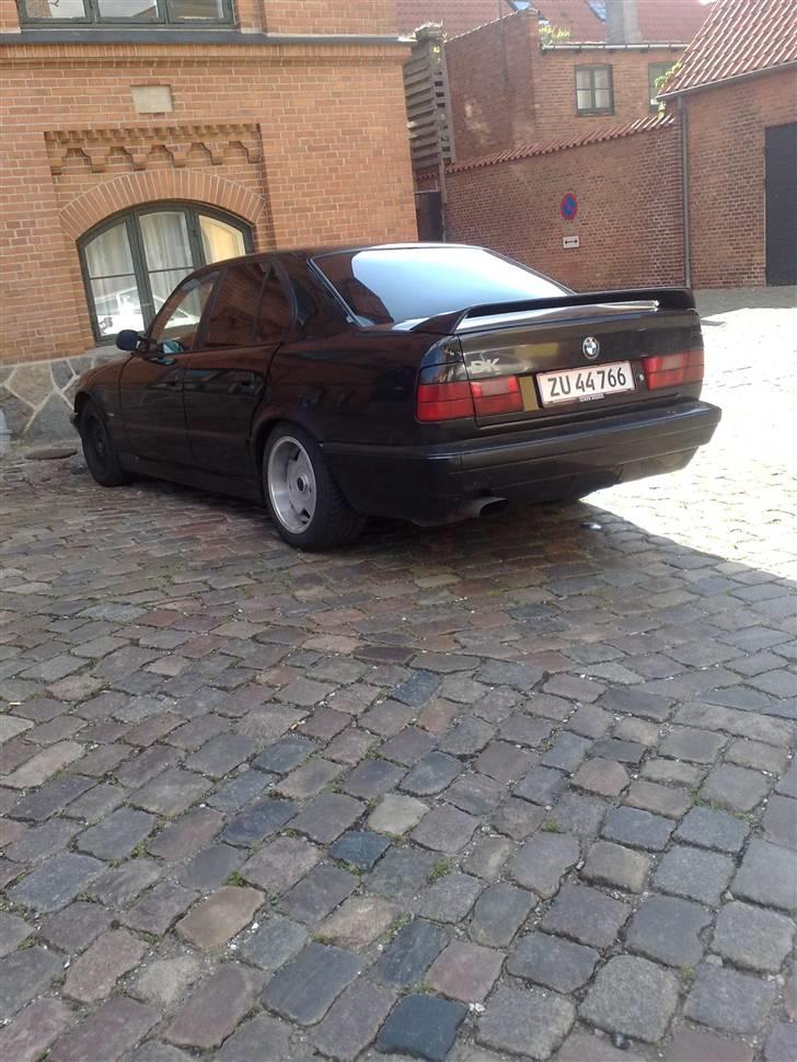 BMW E34 520i 24v Limosine  billede 1