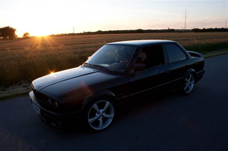 BMW E30 320i billede 16
