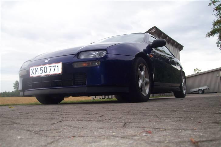 Mazda 323f 1.8 byttet billede 6