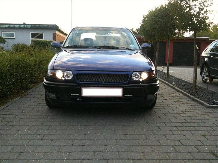 Opel Astra f 1.6 sedan billede 1