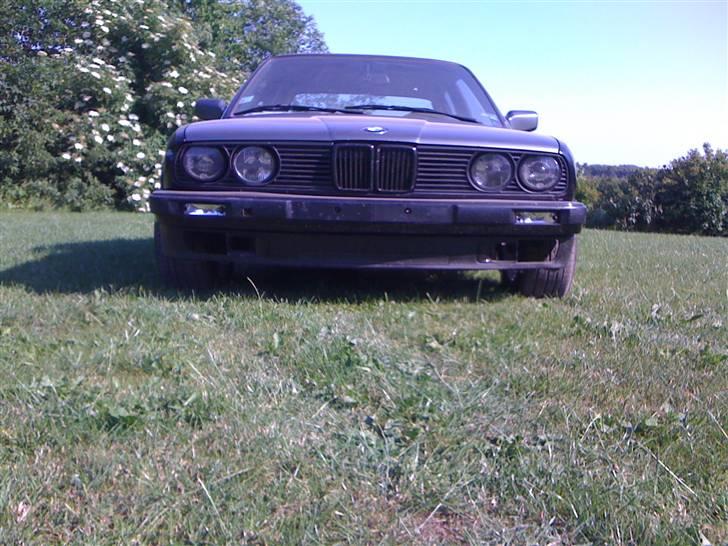 BMW E30 320I billede 3
