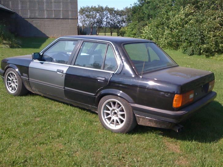 BMW E30 320I billede 6