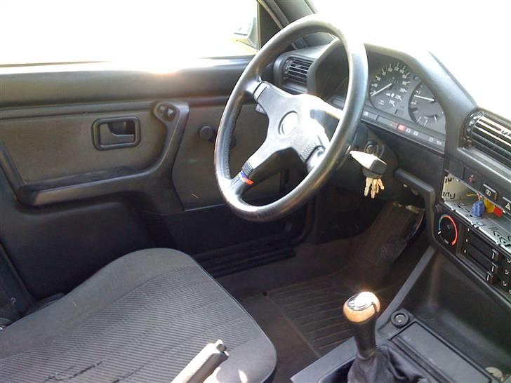 BMW E30 320I billede 11