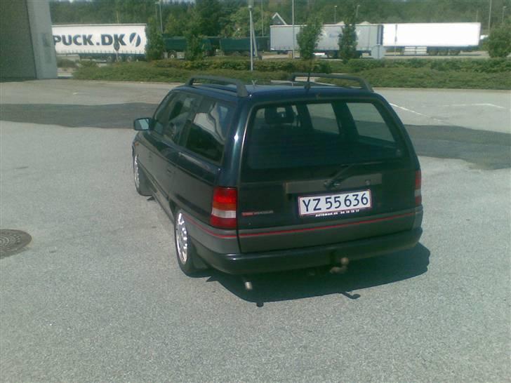 Opel Astra 1,7 td (SOLGT) billede 4