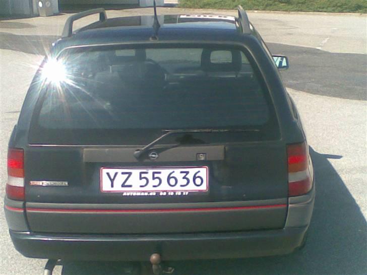 Opel Astra 1,7 td (SOLGT) billede 7