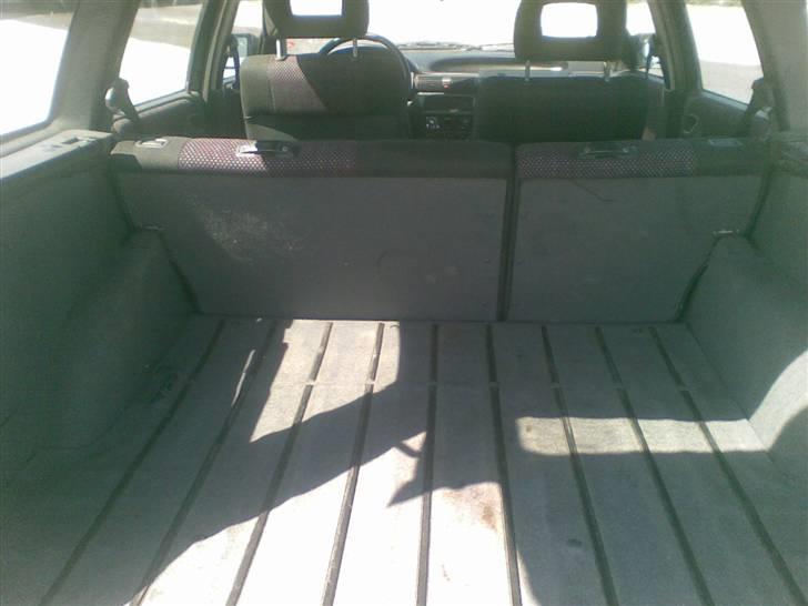 Opel Astra 1,7 td (SOLGT) billede 11