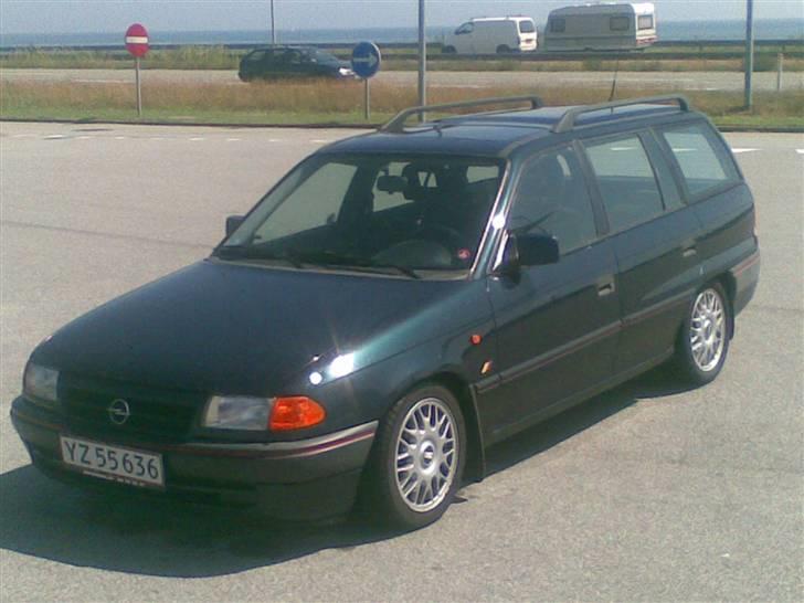 Opel Astra 1,7 td (SOLGT) billede 12
