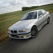 BMW E36 320i/323i