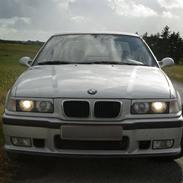BMW E36 320i/323i