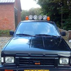 Nissan King Cab 4x4 (SOLGT)