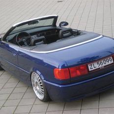 Audi 80 cab.....(SOLGT) :)