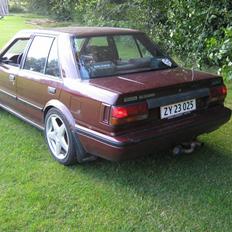 Nissan bluebird  slx     solgt