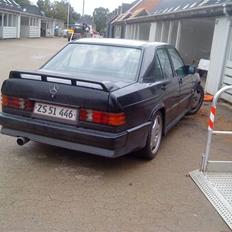 Mercedes Benz 190e