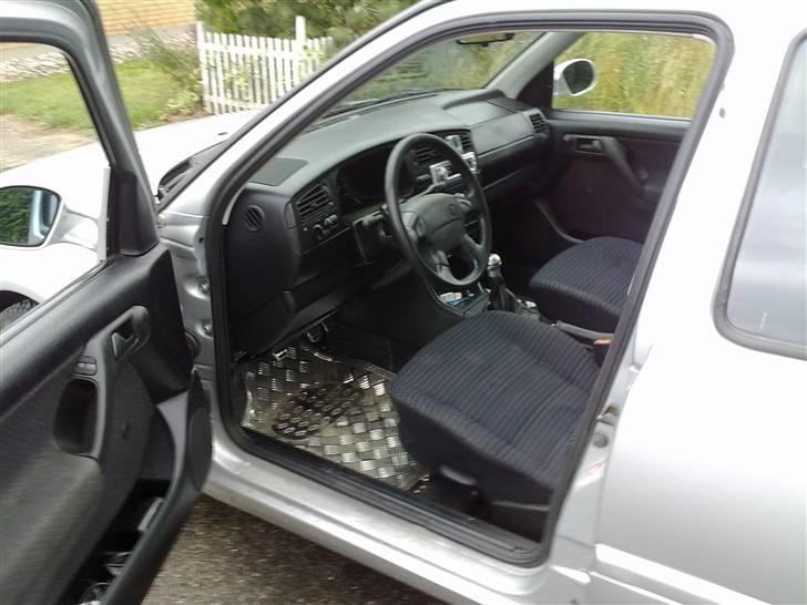 VW vento "SOLGT" billede 4