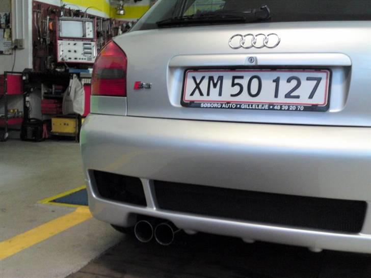 Audi S3 look "The Transporter" - Rieger S3 bagkofanger og Eisenmann udstødning billede 6