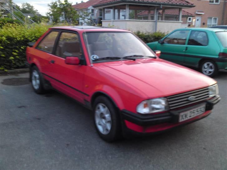 Ford Escort XR3I [SOLGT] billede 2