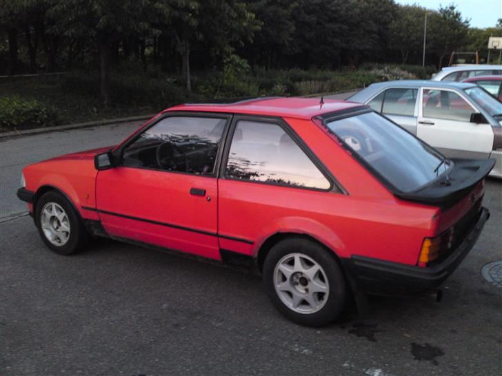 Ford Escort XR3I [SOLGT] billede 8