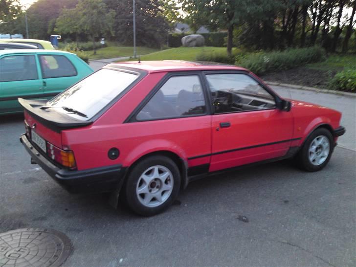 Ford Escort XR3I [SOLGT] billede 9