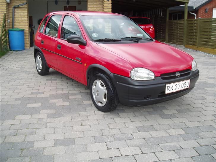 Opel Corsa 1,4i NZ TBE.. - Tag godt imod Evigglad.. billede 1