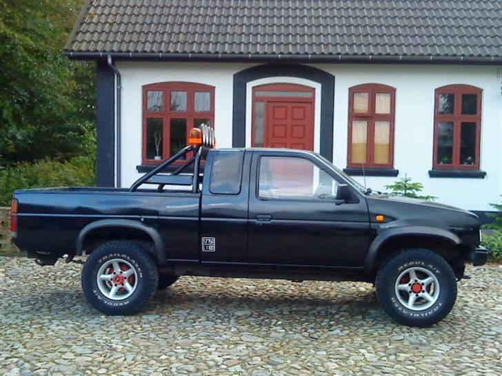 Nissan King Cab 4x4 (SOLGT) billede 6