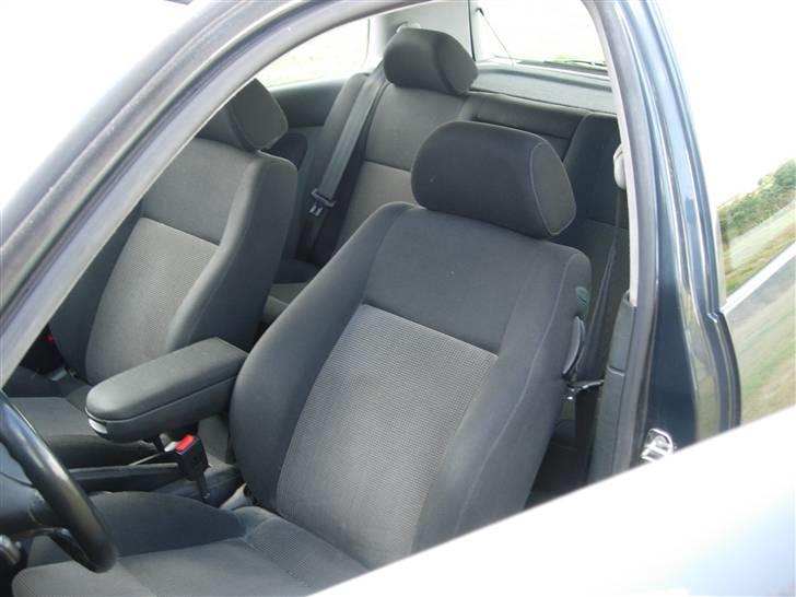 VW Golf 2,3 V5 *Solgt* billede 6