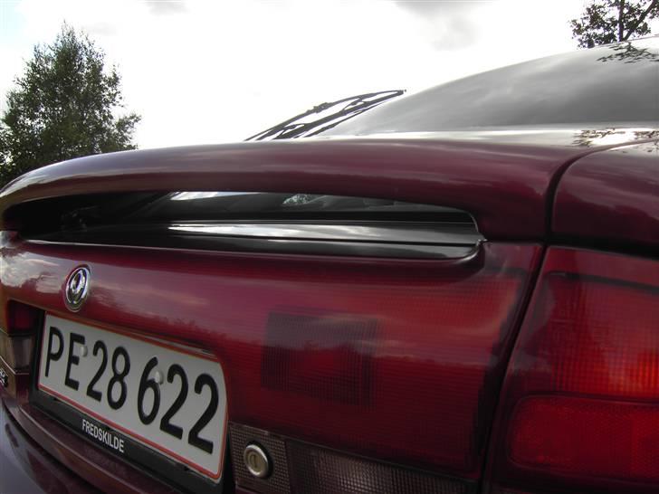 Mazda 626 GLXi - 16 år gammel og hækspoile som std. hehe  billede 16