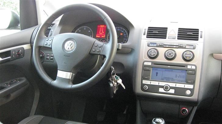 VW touran united solgt billede 5