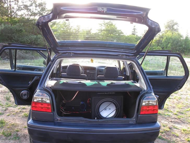 VW Golf 3 5dørs solgt billede 13