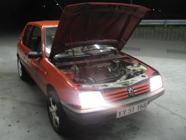 Peugeot 205 XR SOLGT  billede 8