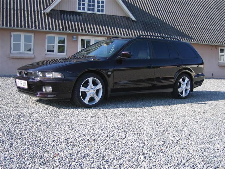 Mitsubishi Galant (SOLGT) billede 1