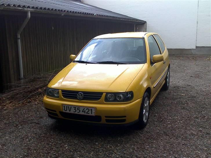 VW Polo 1,6 SOLGT billede 1