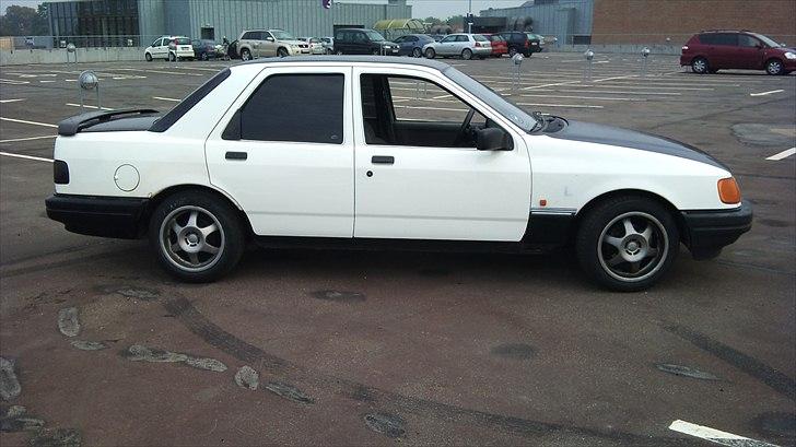 Ford Sierra 2.0i CL (Solgt) billede 5