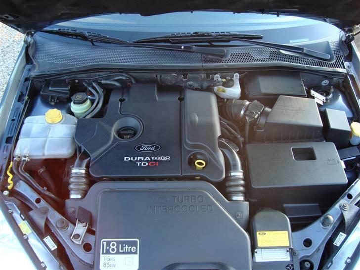 Ford Focus 1.8 TDCi Ghia  billede 8