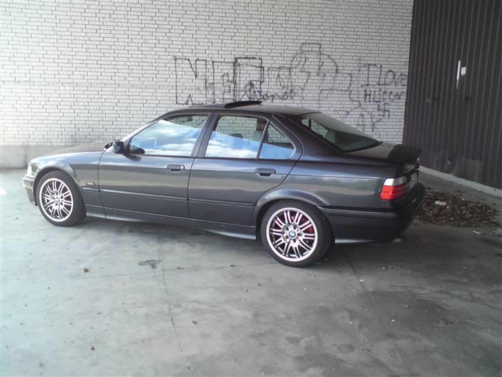 BMW 325i aut.  billede 3