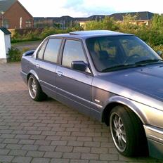 BMW 320i M-tech2 solgt