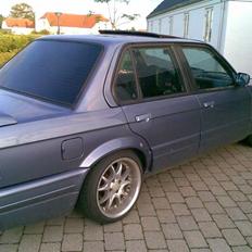 BMW 320i M-tech2 solgt