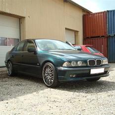 BMW e39 528i SOLGT