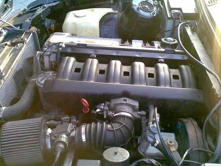 BMW 320i M-tech2 solgt billede 9