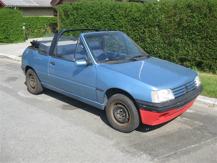 Peugeot 205 cabriolet - fed bil hva??? billede 8