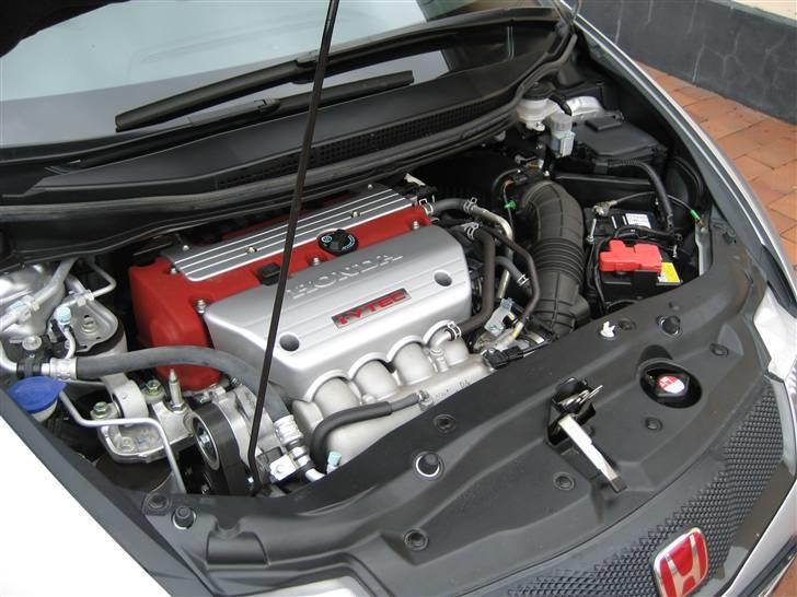 Honda Civic Type R+ - Det er så her vi ser 201HK, det ser ikke ud af meget, MEN det er noget der rykker.. :p billede 12